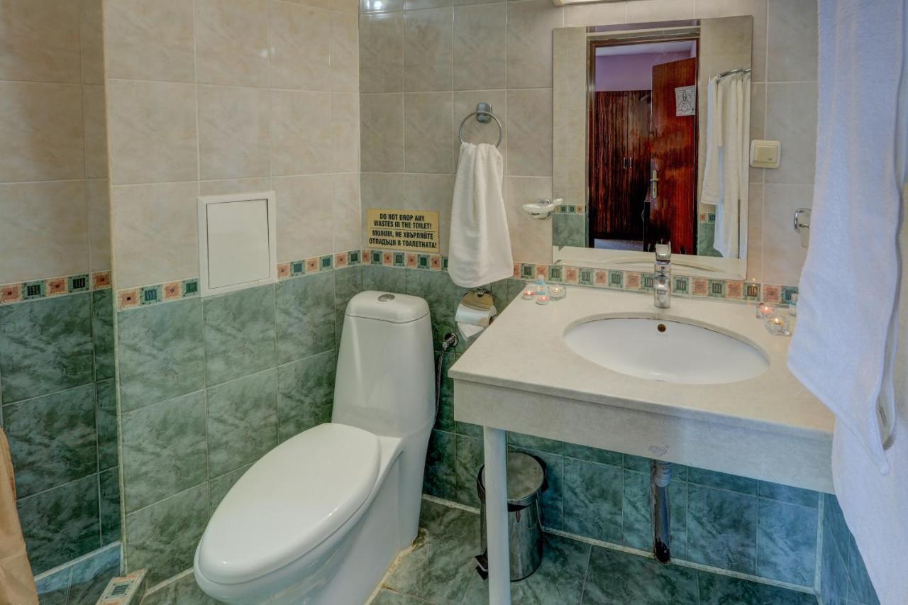 Ellinis Hotel Varna Buitenkant foto