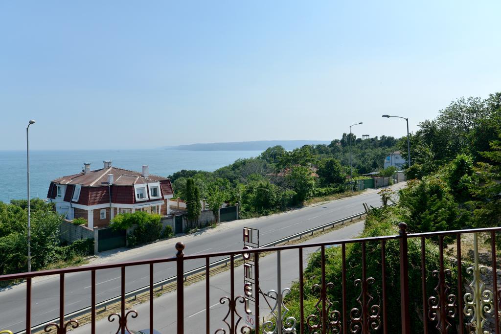 Ellinis Hotel Varna Buitenkant foto